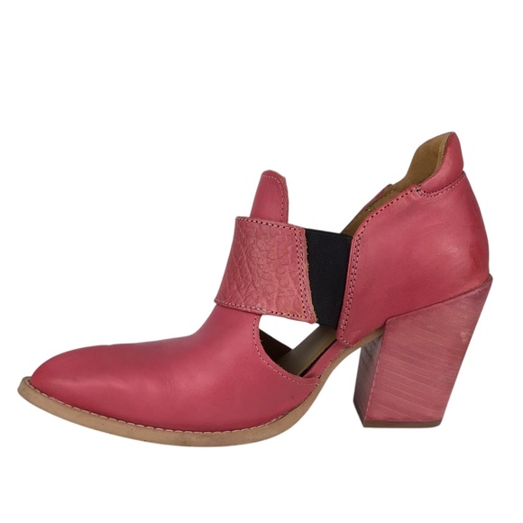 John Fluevog Pink Heeled Shoes - Picture 3 of 16